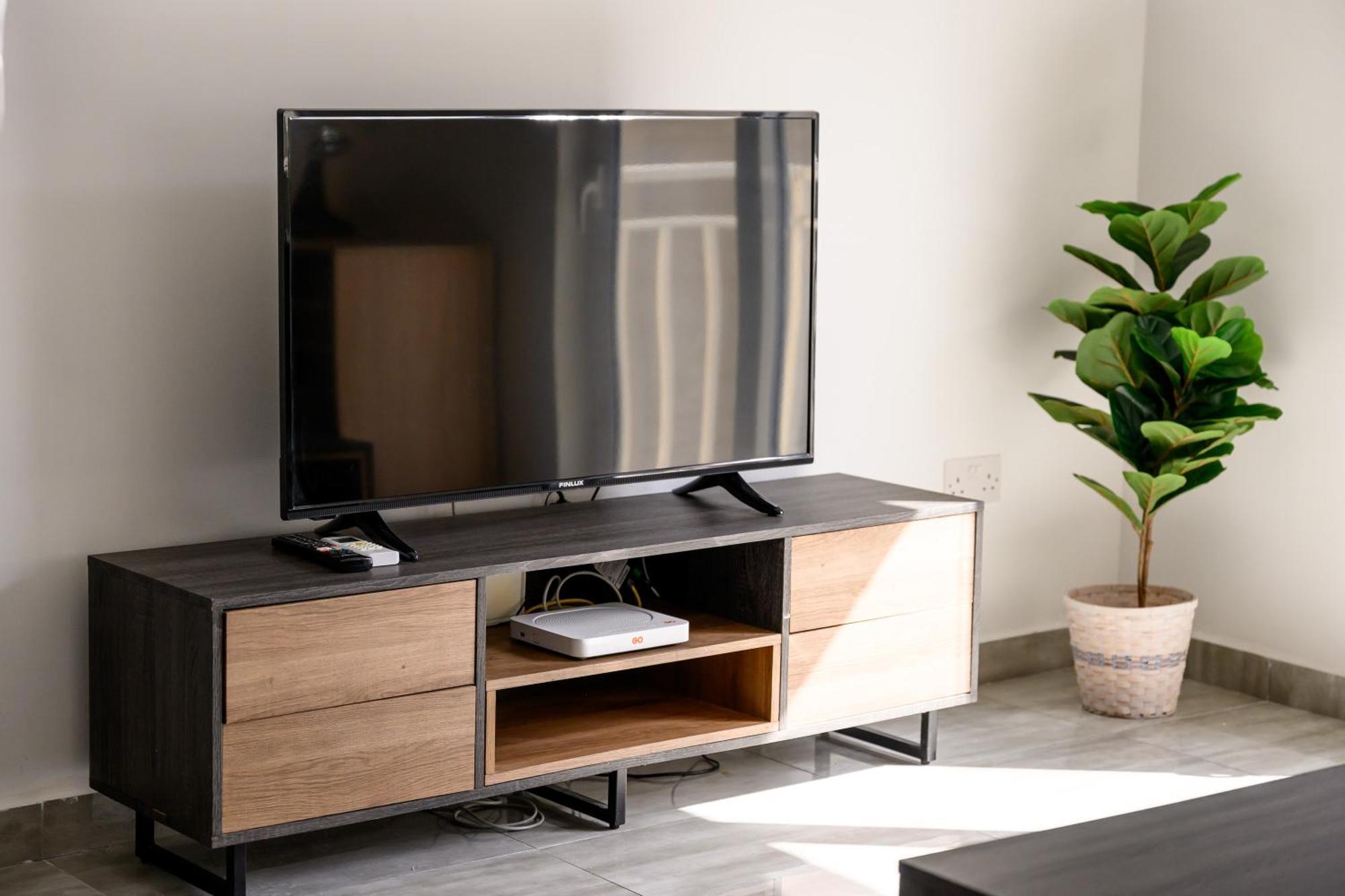 F11 Room 3, Private Room Two Single Beds Shared Bathroom In Shared Flat Msida Luaran gambar